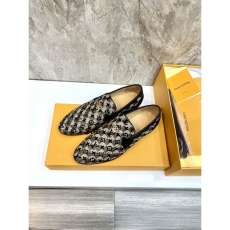 Louis Vuitton Low Shoes